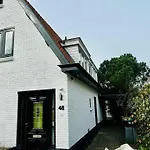Villa Rustige Luxe Vrijstaande In Weelderig Groene Tuin *