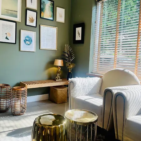 Rustige Luxe Vrijstaande In Weelderig Groene Tuin 베르겐