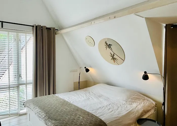 Villa Rustige Luxe Vrijstaande In Weelderig Groene Tuin Bergen